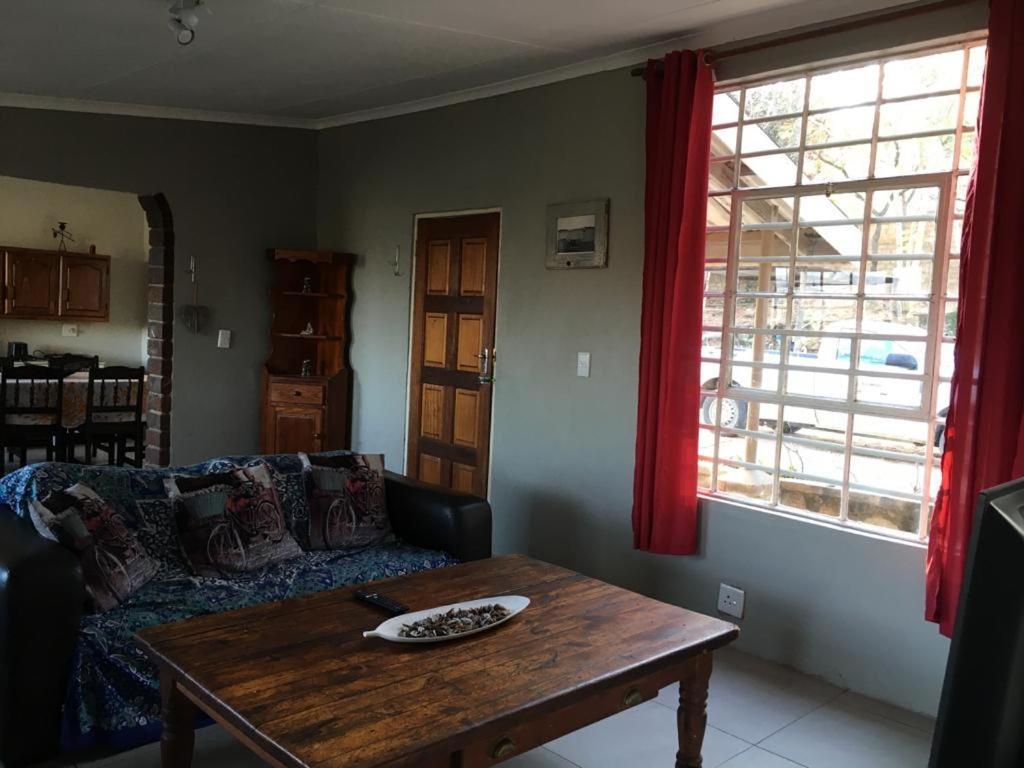 Leopard Tree Retreat Villa Mbombela Екстериор снимка