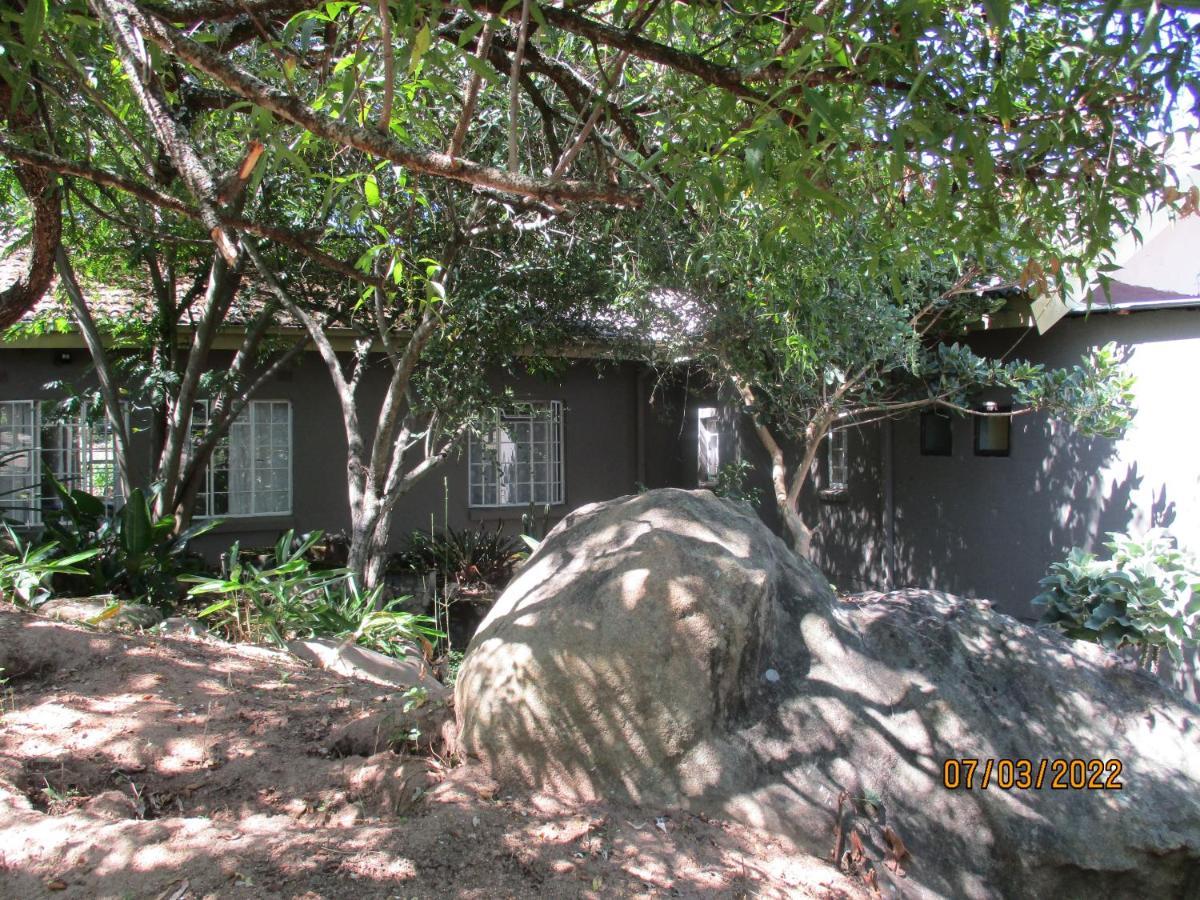Leopard Tree Retreat Villa Mbombela Екстериор снимка